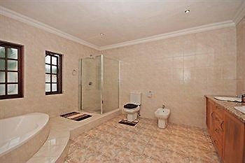 354 On York Avenue Hotell Randburg Eksteriør bilde
